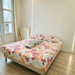 Republique Rue Des Bluets Paris